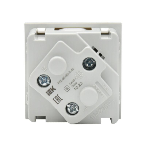 Розетка PRIMER 45град. с заземл. защ. шторки винт. зажим РКС-20-30-П-45 бел. IEK PR-KK40D-RSZH-2-2-45-K01 фото 4