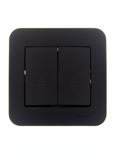 Переключатель проходной 2-кл.СП ASTI 10А IP20 в сборе черн. бархат LEZARD 7081-4242-106 Переключатель проходной 2-кл.СП ASTI 10А IP20 в сборе черн. бархат LEZARD 7081-4242-106