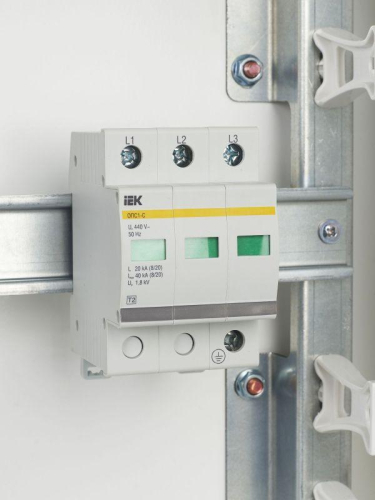 Ограничитель перенапряжения ОПС1-C 3P KARAT IEK MOP20-3-C фото 3