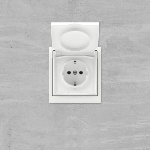 Розетка силовая KANT IP44 2P+E защ. шторки с крышкой бел. магнолия DKC 7000013 фото 10 Розетка силовая KANT IP44 2P+E защ. шторки с крышкой бел. магнолия DKC 7000013 фото 10