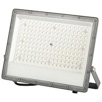 Прожектор светодиодный PRO LPR-063-0-65K-150 150Вт 6500К IP65 15000лм Г 90град. сер. Эра Б0067717