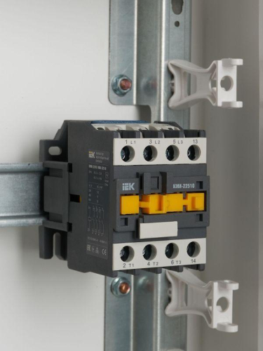 Контактор КМИ-22510 25А 24В/АС3 1НО KARAT IEK KKM21-025-024-10 фото 10