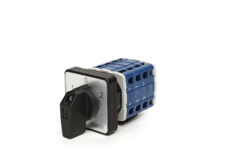 Переключатель полюсов реверс. трехфазный (1-0-2) 32А EMAS PSA032KD334S Переключатель полюсов реверс. трехфазный (1-0-2) 32А EMAS PSA032KD334S