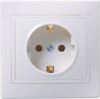 Розетка 1-м СП Кварта РС10-3-КБ 16А IP20 с заземл. без защ. шторок бел. GENERICA ERK14-K01-16-DM