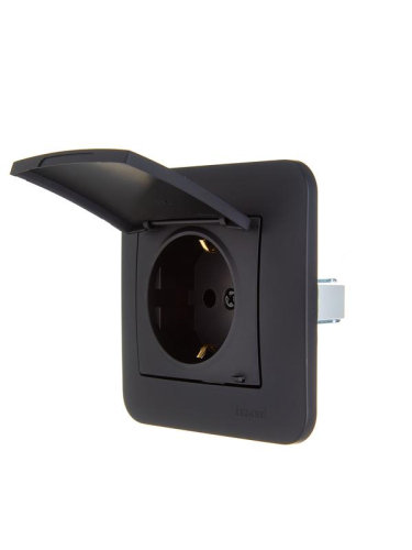 Розетка 1-м СП ASTI 16А IP20 с заземл. с крышкой термопласт в сборе черн. бархат. LEZARD 7081-4242-123В фото 3 Розетка 1-м СП ASTI 16А IP20 с заземл. с крышкой термопласт в сборе черн. бархат. LEZARD 7081-4242-123В фото 3