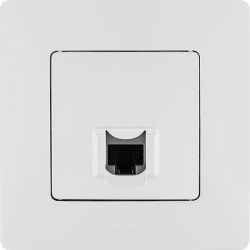 Розетка компьютерная 1-м СП Etika RJ45 кат.5E UTP механизм бел. IEK 672241 фото 3