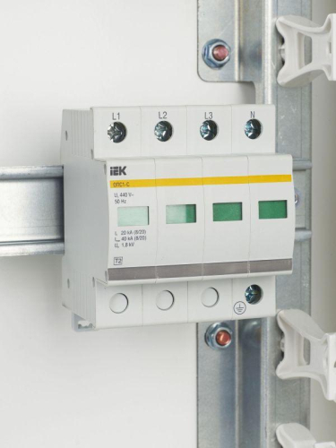 Ограничитель перенапряжения ОПС1-C 4P KARAT IEK MOP20-4-C фото 3