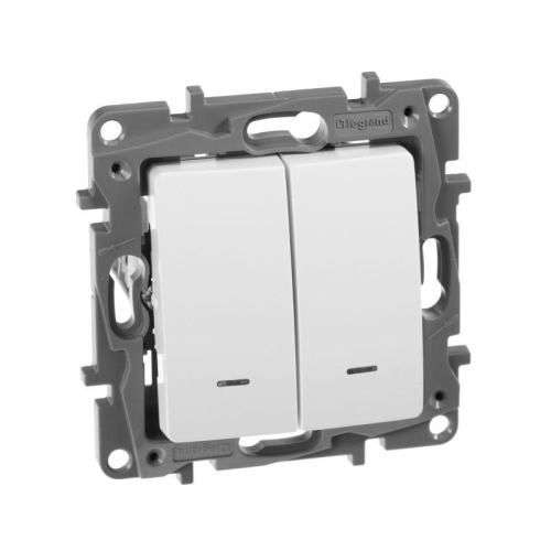 Переключатель 2-кл. СП Etika Plus 10А IP20 250В 10AX с подсветкой безвинтов. зажимы механизм бел. IEK 672216 Переключатель 2-кл. СП Etika Plus 10А IP20 250В 10AX с подсветкой безвинтов. зажимы механизм бел. IEK 672216